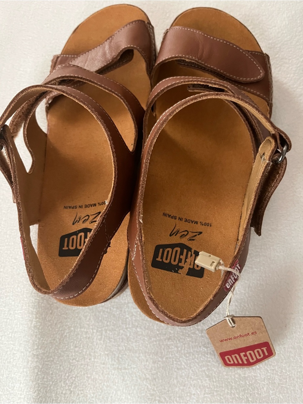 NWT 3-strap adjustable leather sandals - Picture 2 of 7